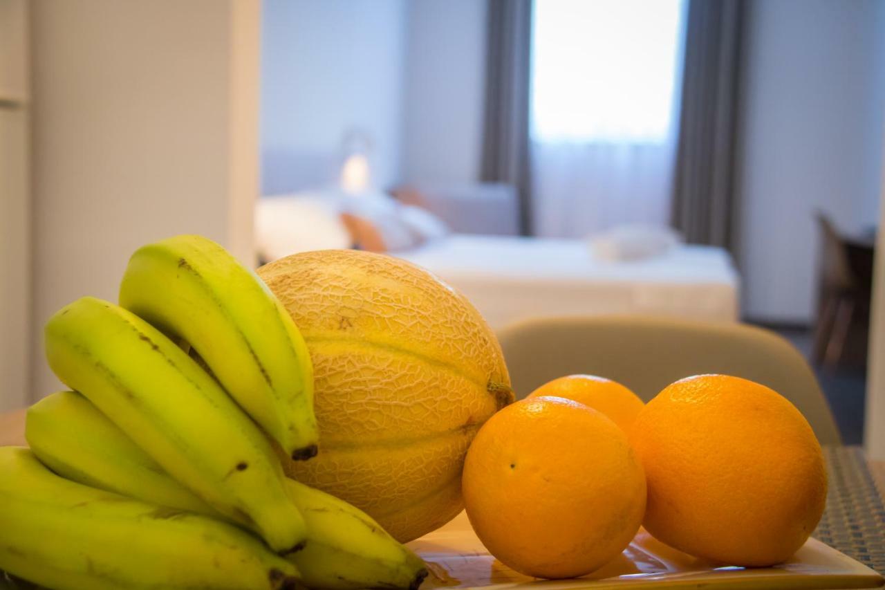 Ninas Apartments モスタル エクステリア 写真